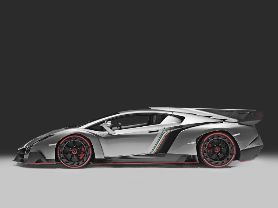  Lamborghini Veneno 2013 года  (фото 4 из 32)